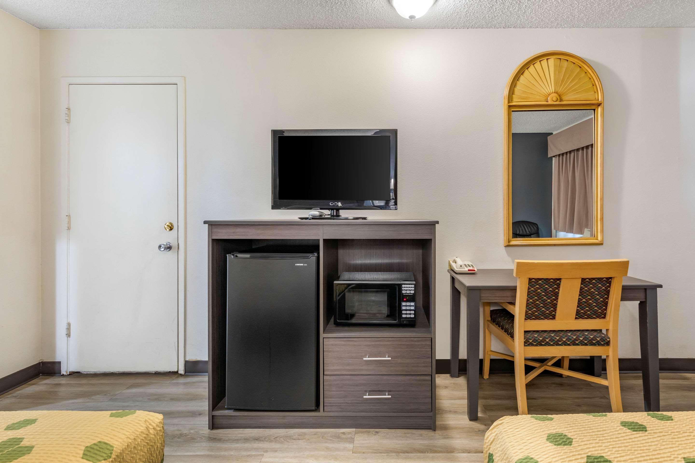 Econo Lodge On Historic Route 66 Barstow Luaran gambar