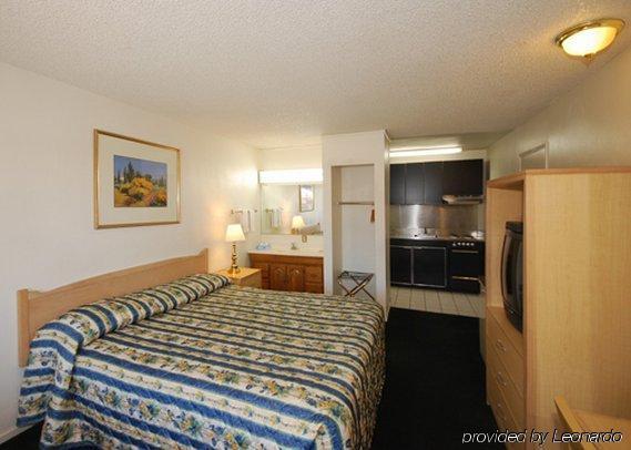 Econo Lodge On Historic Route 66 Barstow Bilik gambar