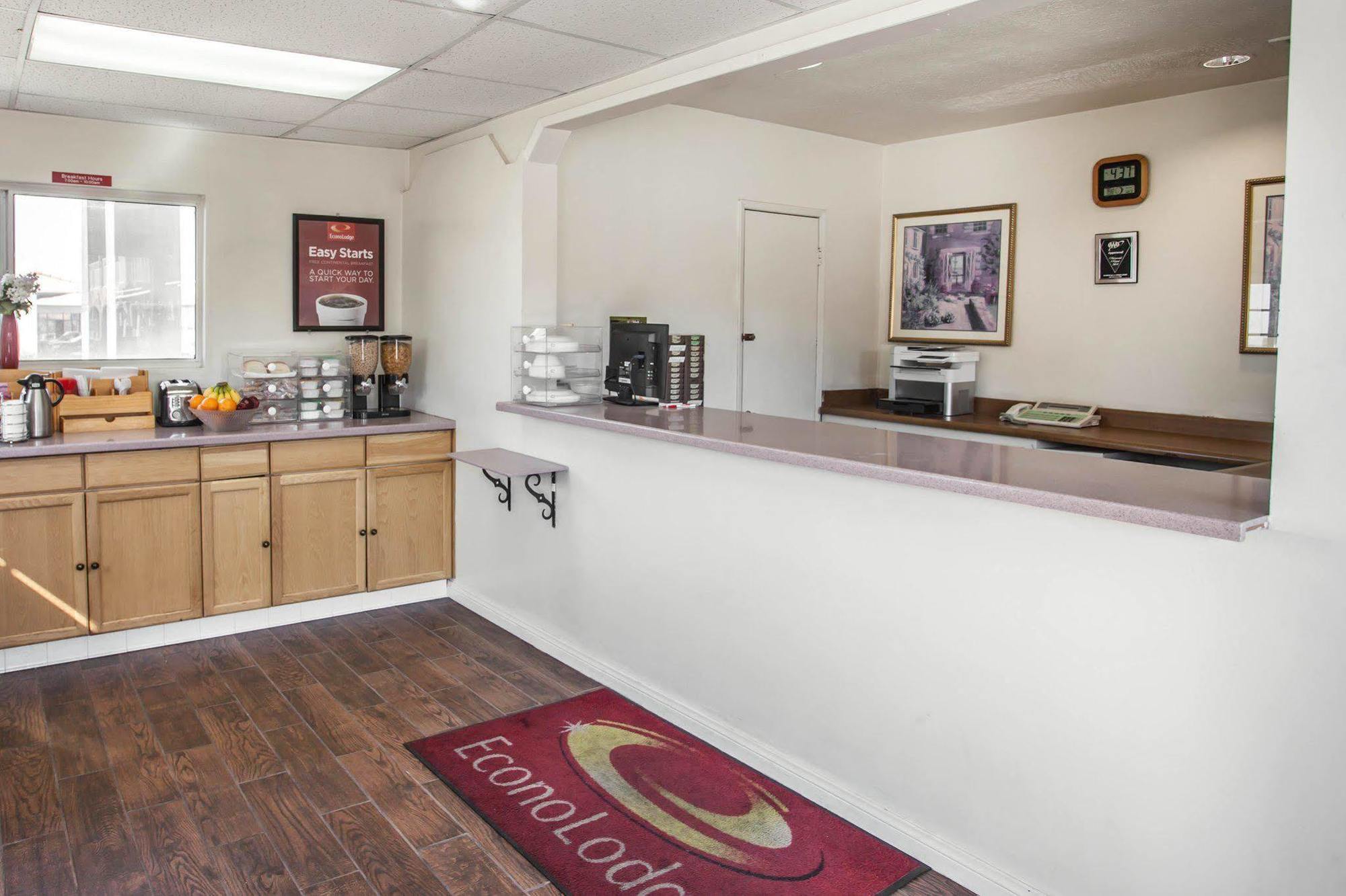 Econo Lodge On Historic Route 66 Barstow Luaran gambar